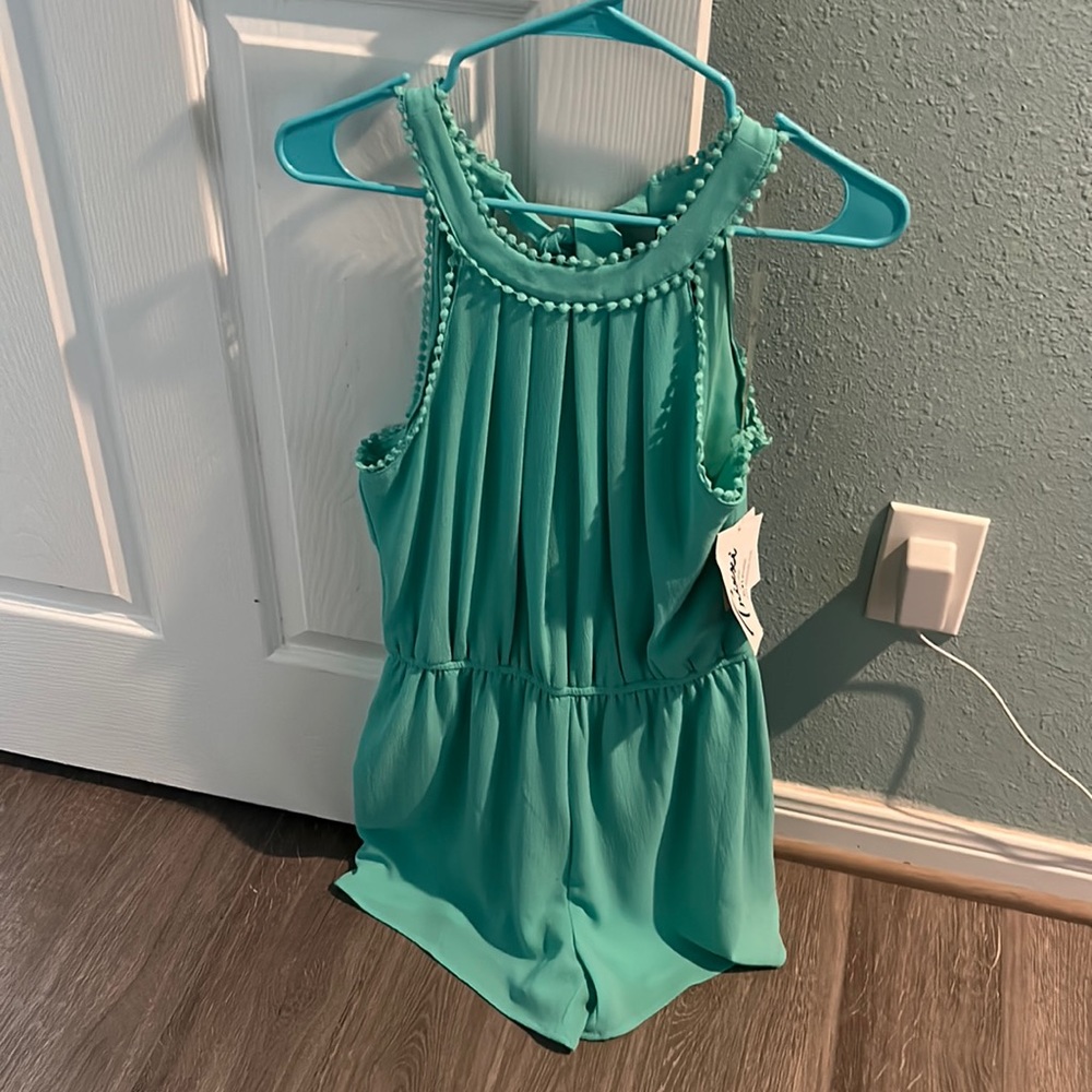 Romper with tie in the back